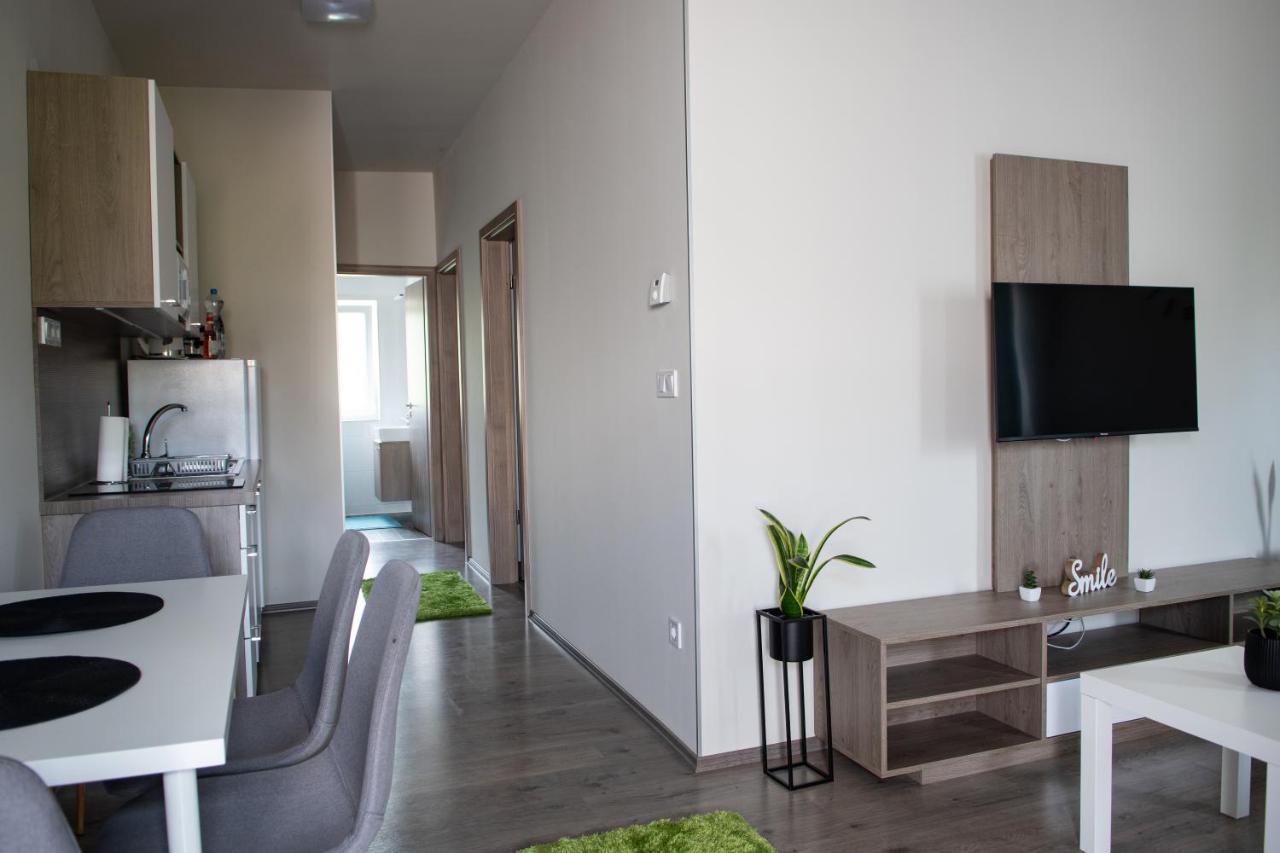 Tempo Apartman Сиофок Екстериор снимка
